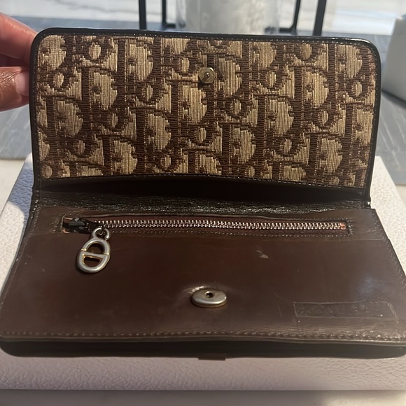 AUTHENTIC VINTAGE CHRISTIAN DIOR WALLET - Picture 2 of 5